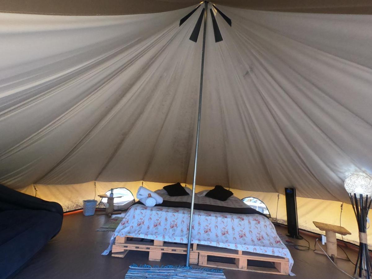 Отель Glamping Due Amici Паломино Экстерьер фото