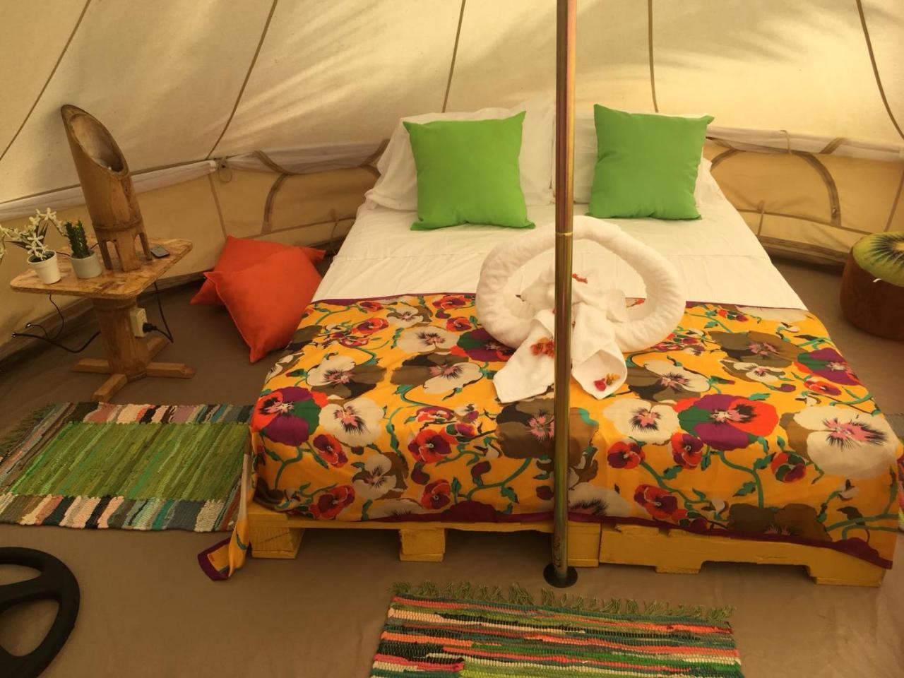 Отель Glamping Due Amici Паломино Экстерьер фото